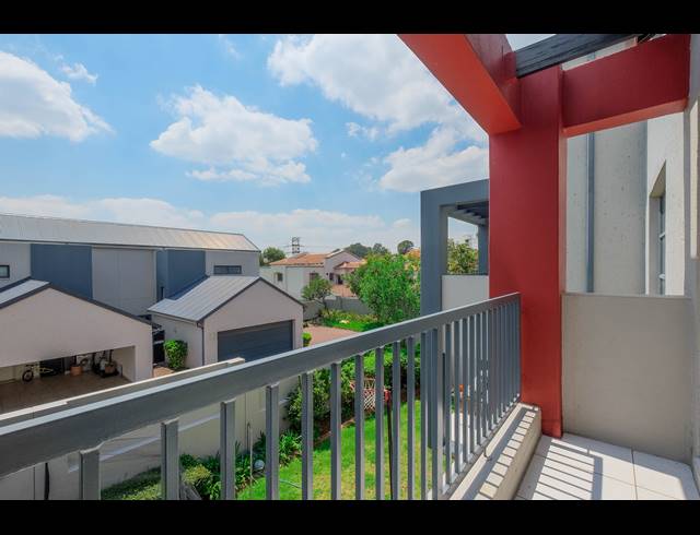 3 BEDROOM APARTMENT TO LET IN PAULSHOF